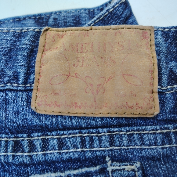 Amethyst blue jean Shorts - Picture 1 of 8